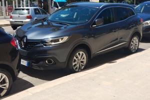 Permuto con BMW 520 con tetto apribile