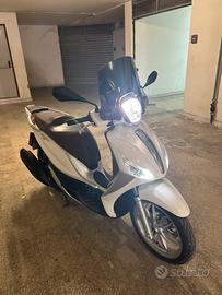 Piaggio Medley 125