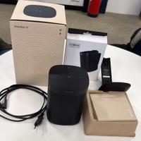 Sonos One (Gen 2) con supporto a parete Flexson pe