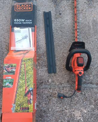 Tagliasiepi elettrico BLACK + DECKER 650 W usato