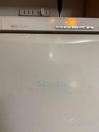 congelatore a cassetti MIELE