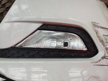 Fendinebbia sinistro HYUNDAI I20 del 2017