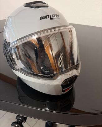 Casco nolan con sistema cardo