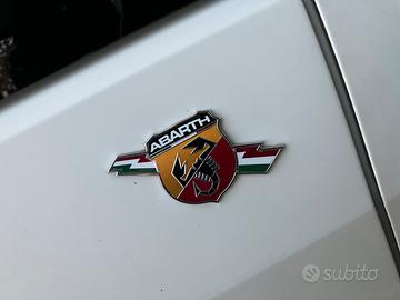 Abarth detta anche Punto