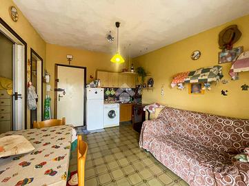 2 LOCALI A NOCERA TERINESE