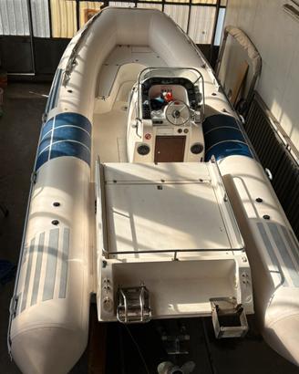 Gommone Alson 750 entrofuoribordo