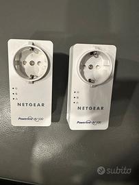 2 adattatori Netgear Powerline Av500
