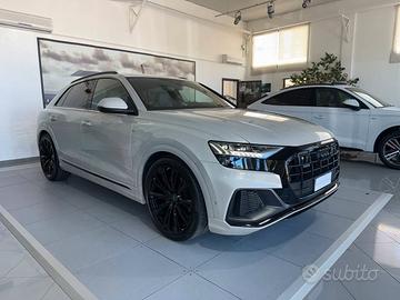 AUDI Q8 50 TDI MHEV 286 CV 4WD MOD. S-LINE