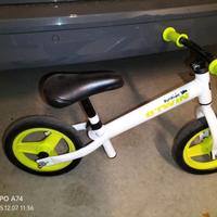 Bici senza pedali B Twin