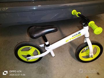 Bici senza pedali B Twin