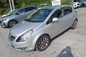 Opel Corsa 1.2 5 porte Club