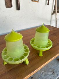 Mangiatoia per galline