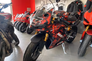 Ducati Panigale V2 FB63