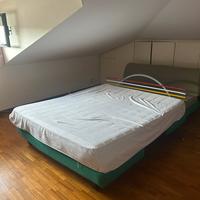 2 divani letto - vendibili anche singolarmente