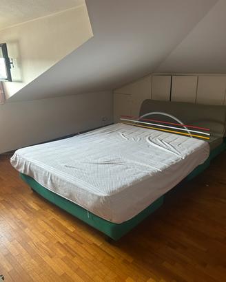 2 divani letto - vendibili anche singolarmente