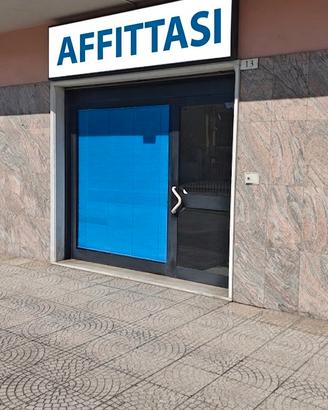 Locale Commerciale 55mq - Via Manzoni -