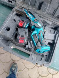 mini motosega a batteria