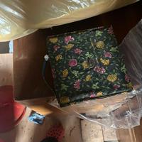 dischi 45 giri anni 60-70 con portadischi