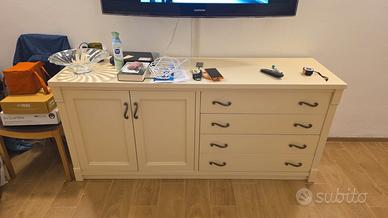 Credenza in legno massello