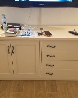 Credenza in legno massello