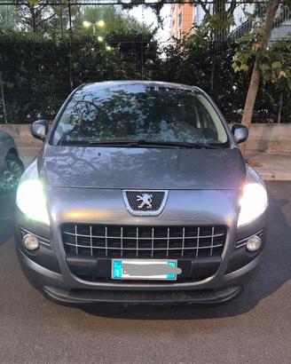 Peugeot 3008  1.6 hdi  112 cv
