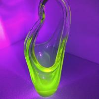 vaso di Murano in vetro all'uranio