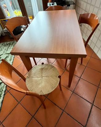 Tavolo allungabile e in legno (falegnameria)