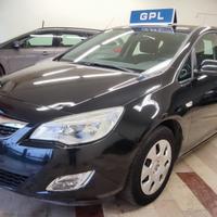 Opel Astra 1.4 100CV 5 porte Cosmo