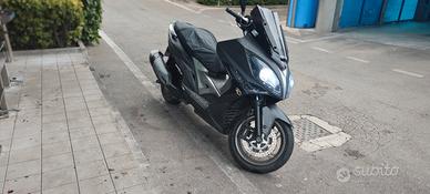 Kymco Xciting 400i ABS (2014) Soli 29.000 km
