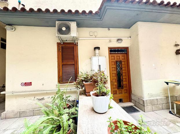 2 LOCALI A ROMA