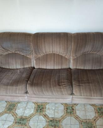 Divano 3 posti e due poltrone in tessuto