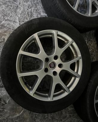 4 CERCHI E GOMME FIAT FREEMONT 19