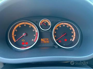 Opel corsa 1.2 benzina