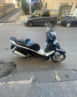piaggio beverly 300
