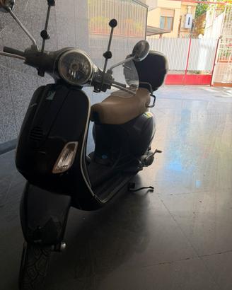 Vespa LX 125