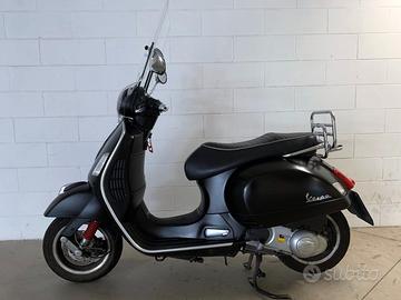 Piaggio Vespa 300 GTS - 2012