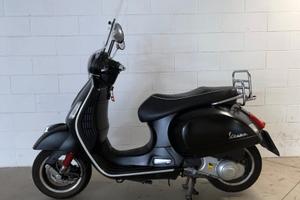 Piaggio Vespa 300 GTS - 2012