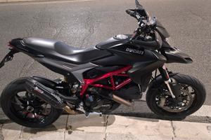 ducati hypermotard 821