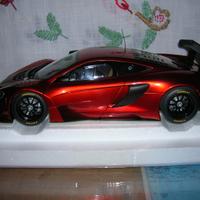 McLaren 650S GT3 in scala 1/18 Autoart orange