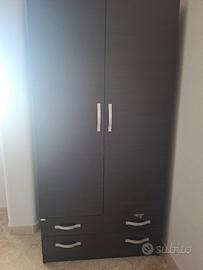 Armadio moderno Effetto legno scuro