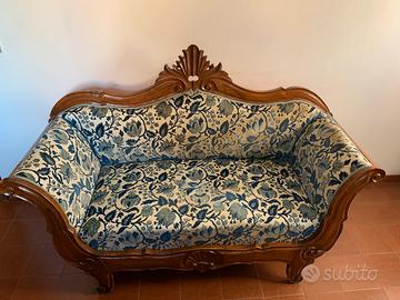 Divanetto inizio 900