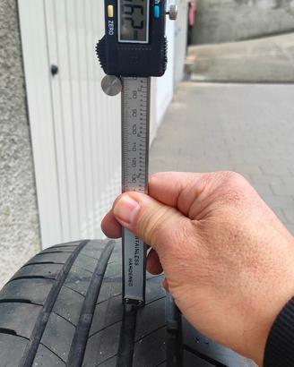 Pneumatico estivo Bridgestone Turanza 215/60 R17