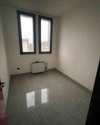 Disponibile da subito studio/ufficio