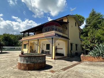 Villa singola - Ceppaloni