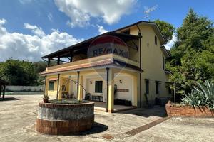 Villa singola - Ceppaloni