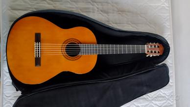 Chitarra Yamaha C40 con custodia  Stefy line