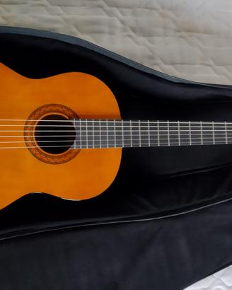 Chitarra Yamaha C40 con custodia  Stefy line
