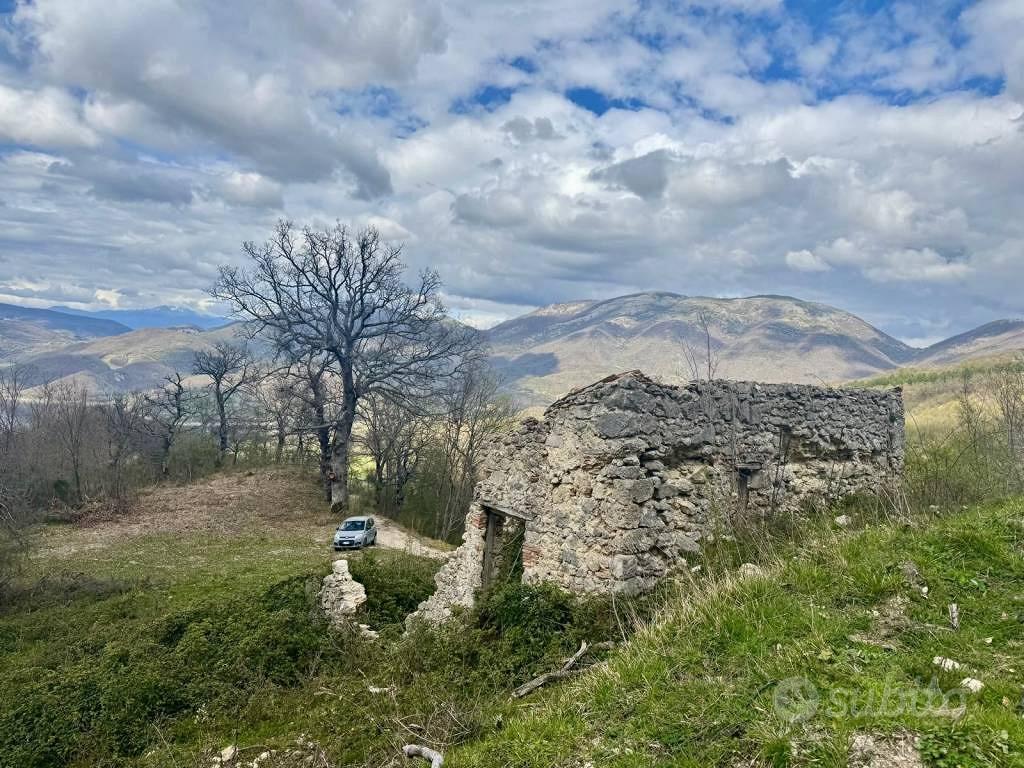 Rustico / Casale di 80 m² a Castel di Tora - Vista 4
