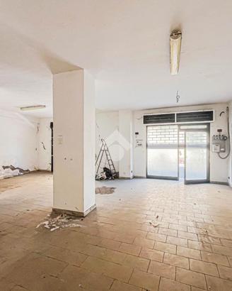 NEGOZIO A FIORANO MODENESE