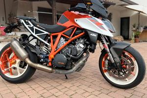 KTM SUPERDUKE 1290 R